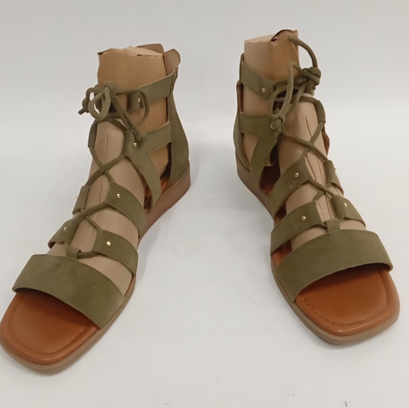 Crown Vintage Steralla gladiator sandal in an olive green faux suede 10M - Picture 2 of 7